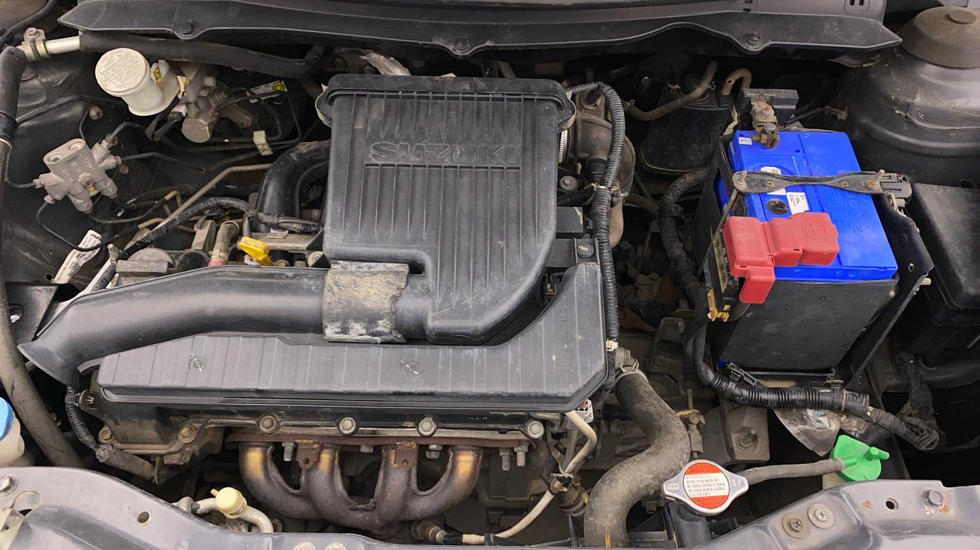 2017 Maruti Swift VXI, Petrol, Manual, 62,354 km, Engine View