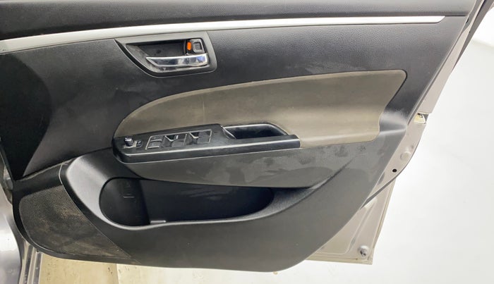 2017 Maruti Swift VXI, Petrol, Manual, 62,228 km, Driver Side Door Panels Control