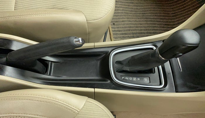2017 Maruti Ciaz ZETA 1.4  AT PETROL, Petrol, Automatic, 42,218 km, Gear Lever