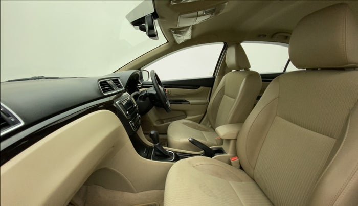 2017 Maruti Ciaz ZETA 1.4  AT PETROL, Petrol, Automatic, 42,218 km, Right Side Front Door Cabin