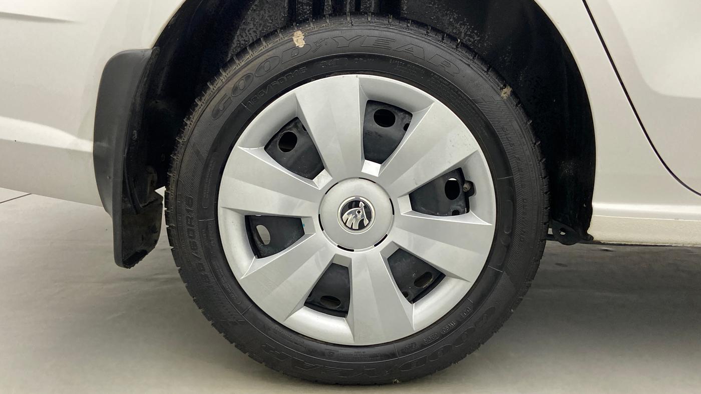 2020 Skoda Rapid ACTIVE 1.0 TSI, Petrol, Manual, 11,709 km, Right Rear Wheel