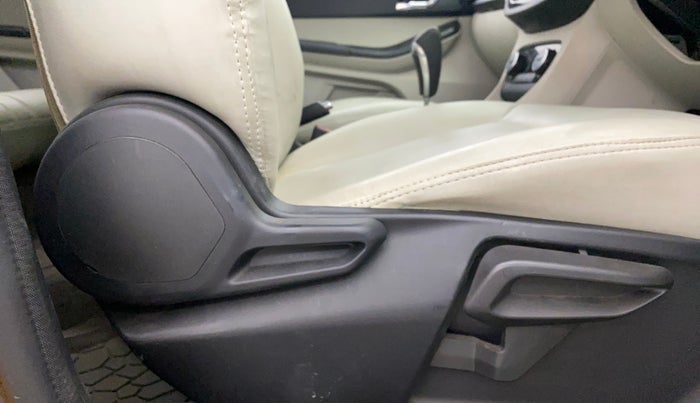 2023 Tata Tiago XZA PLUS PETROL, Petrol, Automatic, 23,135 km, Driver Side Adjustment Panel