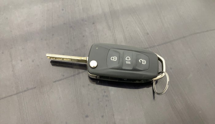 2023 Tata Tiago XZA PLUS PETROL, Petrol, Automatic, 23,135 km, Key Close Up