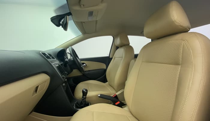 2018 Volkswagen Ameo HIGHLINE PLUS 1.0, Petrol, Manual, 9,087 km, Right Side Front Door Cabin