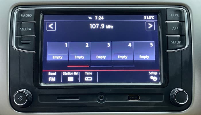 2018 Volkswagen Ameo HIGHLINE PLUS 1.0, Petrol, Manual, 9,087 km, Infotainment System