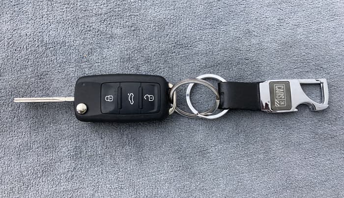 2018 Volkswagen Ameo HIGHLINE PLUS 1.0, Petrol, Manual, 9,087 km, Key Close Up