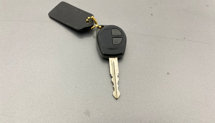 2014 Maruti Swift Dzire ZXI, Petrol, Manual, 39,182 km, Key Close Up