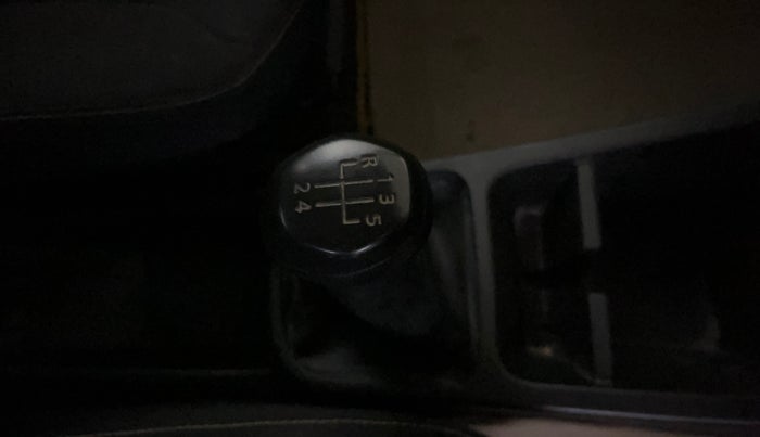 2021 Renault Kwid RXL, Petrol, Manual, 16,009 km, Gear Lever