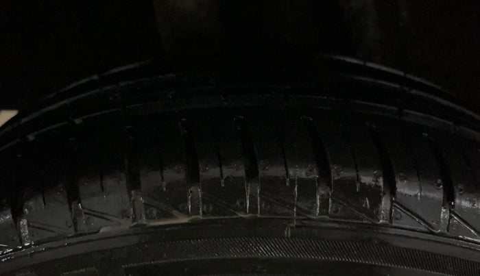 2021 Renault Kwid RXL, Petrol, Manual, 16,009 km, Right Rear Tyre Tread