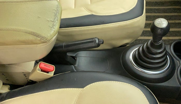 2015 Honda Amaze 1.2L I-VTEC VX, Petrol, Manual, 77,723 km, Gear Lever