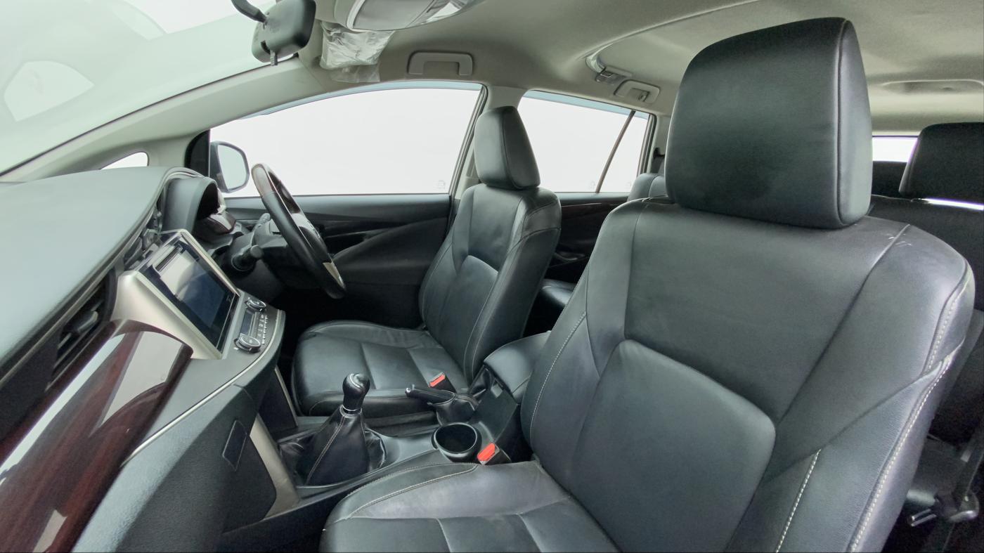 2017 Toyota Innova Crysta 2.4 ZX 7 STR, Diesel, Manual, 42,603 km, Right Side Front Door Cabin