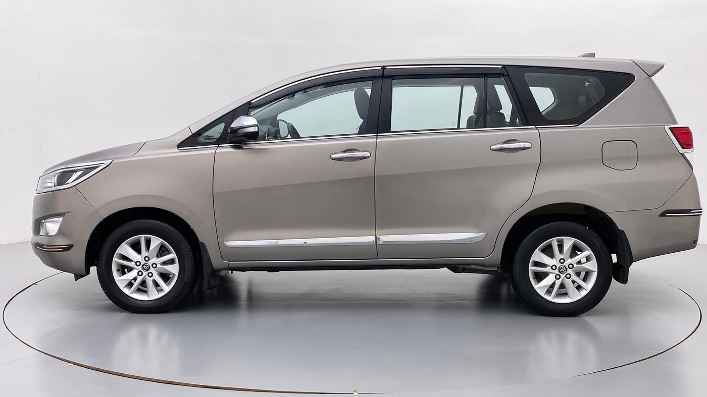2017 Toyota Innova Crysta 2.4 ZX 7 STR, Diesel, Manual, 42,603 km, Left Side