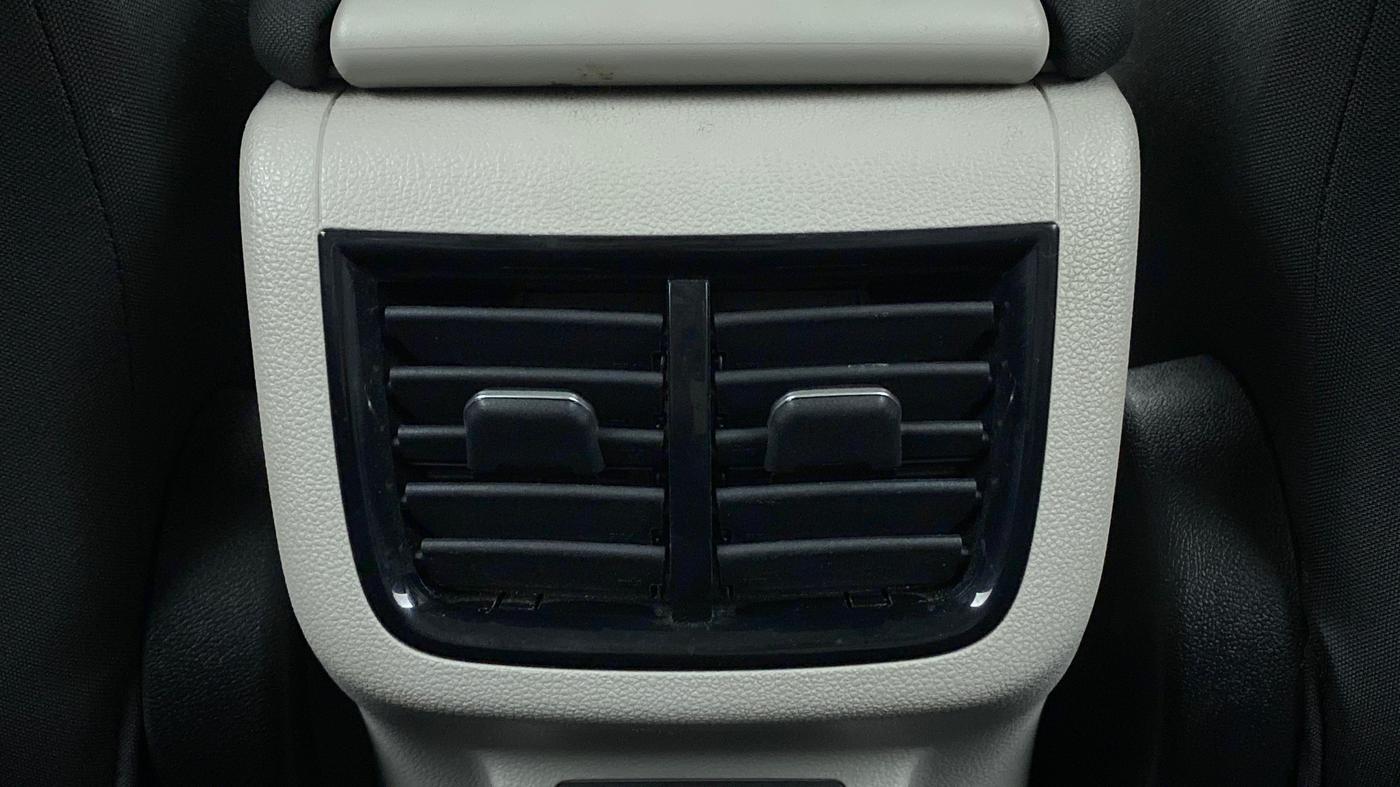 2022 Volkswagen TAIGUN HIGHLINE 1.0 TSI AT, Petrol, Automatic, 6,211 km, Rear AC Vents