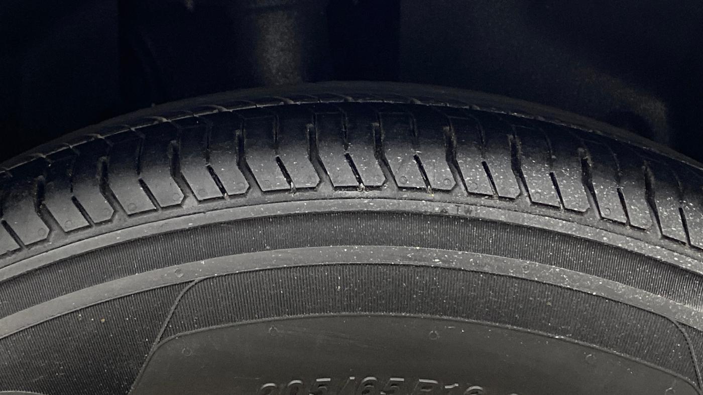 2017 Ford Ecosport TITANIUM 1.5L PETROL, Petrol, Manual, 95,496 km, Right Front Tyre Tread