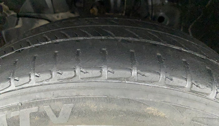 2018 Honda Jazz 1.2 V AT, Petrol, Automatic, 36,317 km, Left Front Tyre Tread
