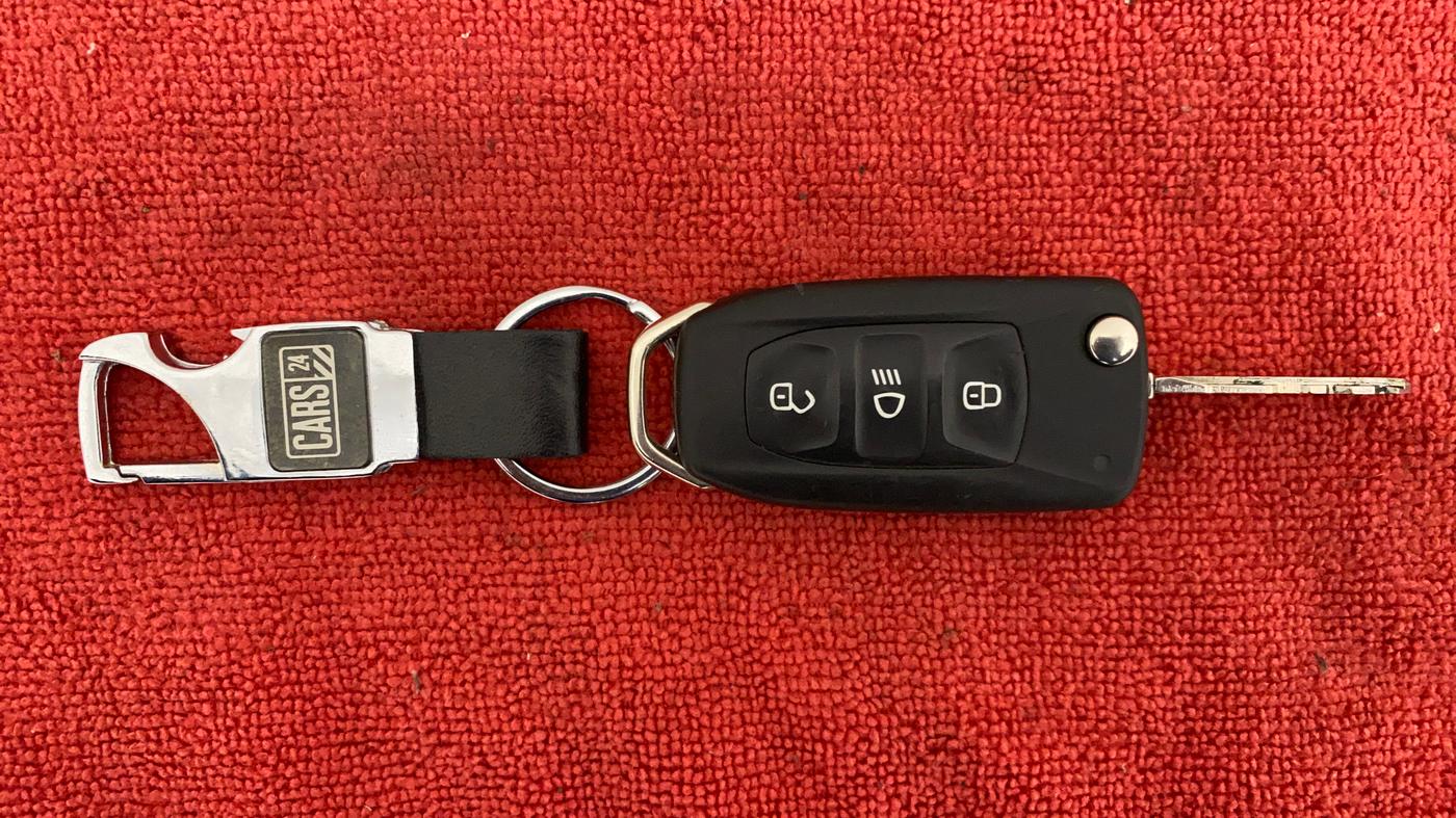 2020 Tata Hexa Varicor 400 XMA, Diesel, Automatic, 10,032 km, Key Close Up