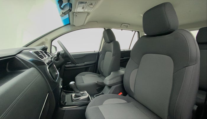 2020 Tata Hexa Varicor 400 XMA, Diesel, Automatic, 10,032 km, Right Side Front Door Cabin