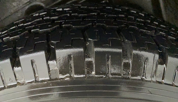 2020 Tata Hexa Varicor 400 XMA, Diesel, Automatic, 10,032 km, Left Front Tyre Tread