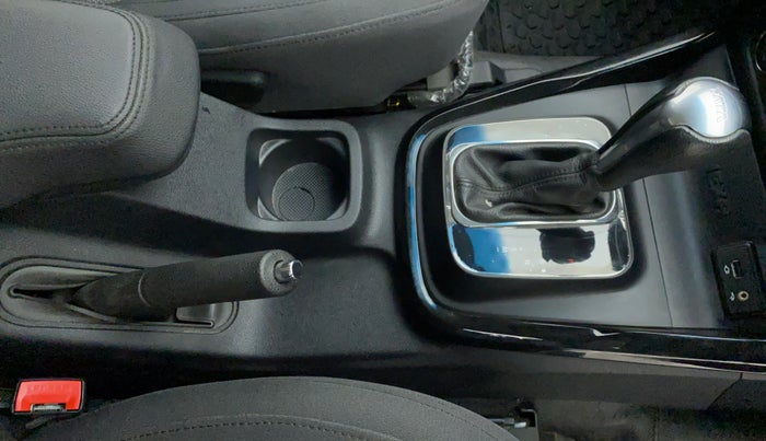 2020 Tata Hexa Varicor 400 XMA, Diesel, Automatic, 10,032 km, Gear Lever