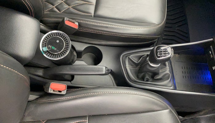 2021 Hyundai NEW I20 ASTA (O) 1.5 CRDI MT, Diesel, Manual, 89,972 km, Gear Lever