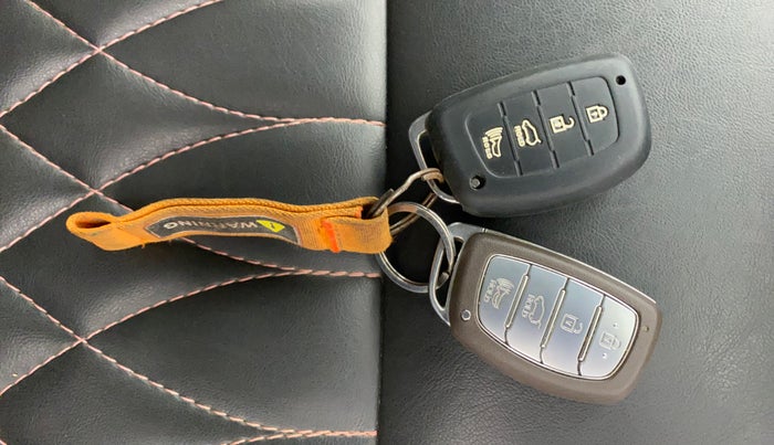 2021 Hyundai NEW I20 ASTA (O) 1.5 CRDI MT, Diesel, Manual, 89,972 km, Key Close Up