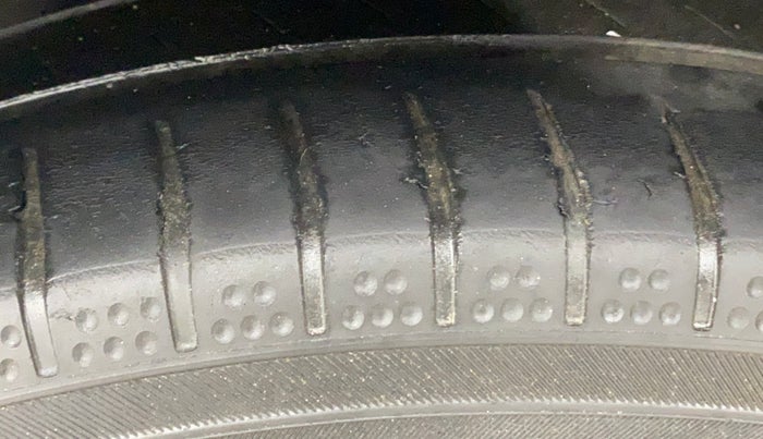 2021 Hyundai NEW I20 ASTA (O) 1.5 CRDI MT, Diesel, Manual, 89,972 km, Right Rear Tyre Tread