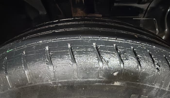 2022 Tata PUNCH PURE MT, Petrol, Manual, 18,448 km, Right Front Tyre Tread