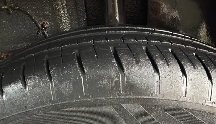 2022 Tata PUNCH PURE MT, Petrol, Manual, 18,448 km, Left Rear Tyre Tread
