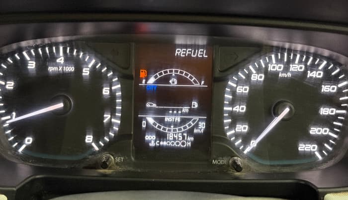 2022 Tata PUNCH PURE MT, Petrol, Manual, 18,448 km, Odometer Image