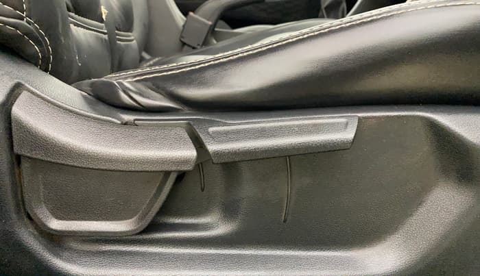 2023 Hyundai Creta SX 1.5 PETROL, Petrol, Manual, 67,113 km, Driver Side Adjustment Panel