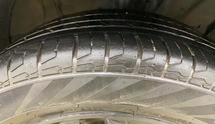 2023 Hyundai Creta SX 1.5 PETROL, Petrol, Manual, 67,113 km, Right Front Tyre Tread