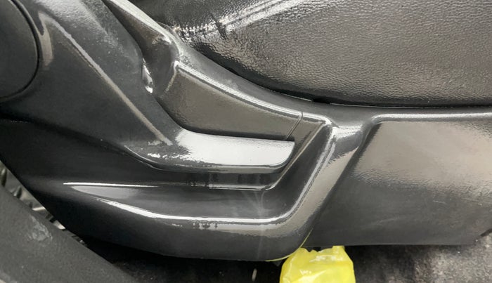 2019 Maruti New Wagon-R VXI 1.2, Petrol, Manual, 42,355 km, Driver Side Adjustment Panel