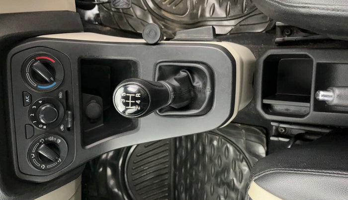 2019 Maruti New Wagon-R VXI 1.2, Petrol, Manual, 42,355 km, Gear Lever