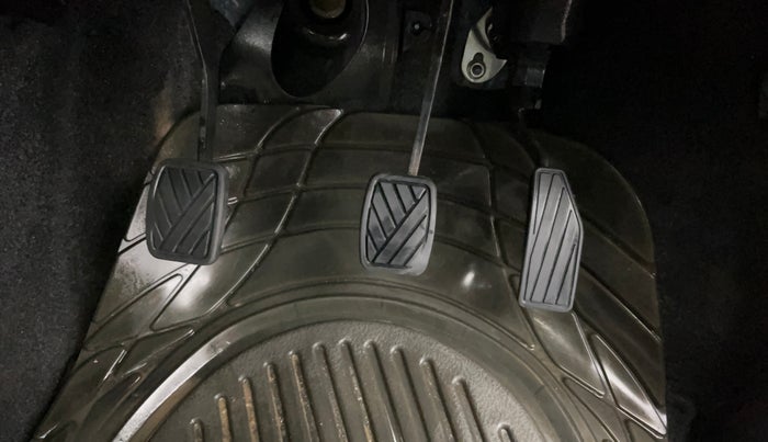 2019 Maruti New Wagon-R VXI 1.2, Petrol, Manual, 42,355 km, Pedals