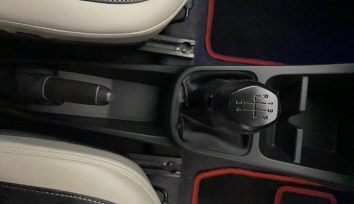 2019 Renault Kwid RXL, Petrol, Manual, 24,529 km, Gear Lever