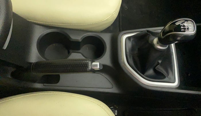 2019 Hyundai Creta SX 1.6 PETROL, Petrol, Manual, 60,378 km, Gear Lever