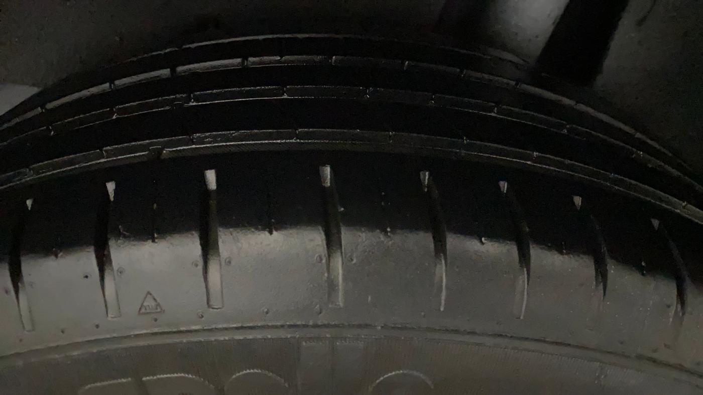 2021 Toyota Glanza G, Petrol, Manual, 28,518 km, Left Rear Tyre Tread