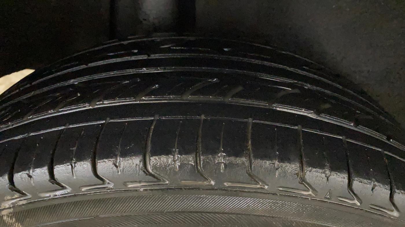 2021 Toyota Glanza G, Petrol, Manual, 28,518 km, Right Rear Tyre Tread