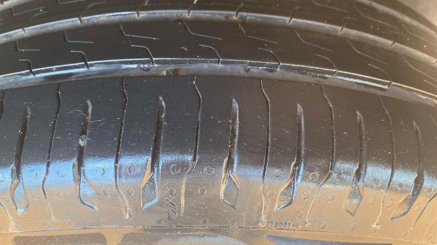 2019 Maruti Swift ZXI, Petrol, Manual, 78,723 km, Left Rear Tyre Tread