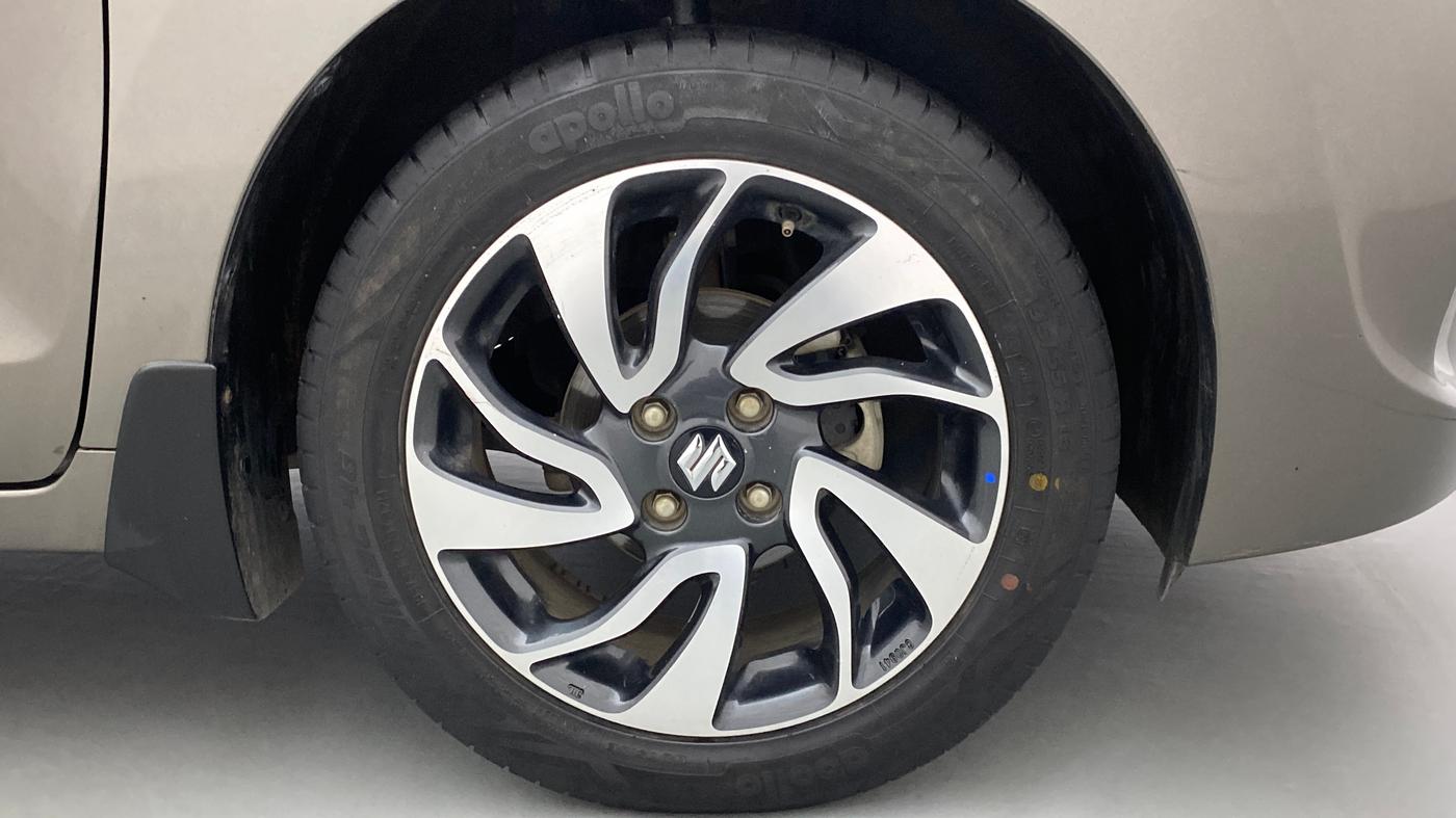 2020 Maruti Baleno ZETA CVT PETROL 1.2, Petrol, Automatic, 59,440 km, Right Front Wheel