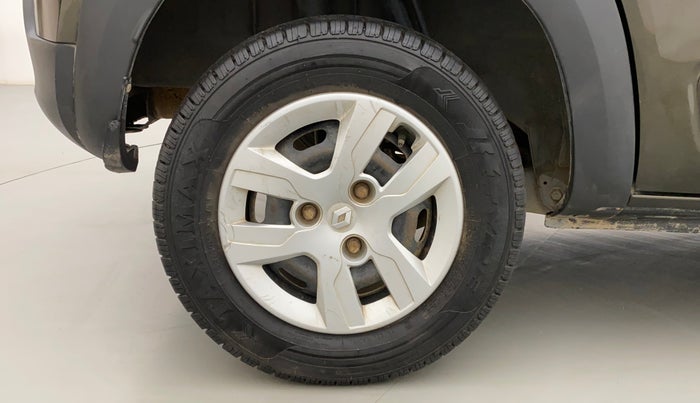 2016 Renault Kwid RXL, Petrol, Manual, 52,582 km, Right Rear Wheel