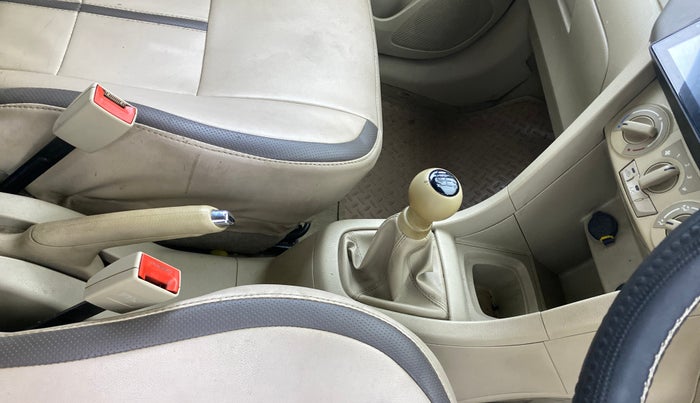 2014 Maruti Ertiga VXI CNG, CNG, Manual, 92,300 km, Gear Lever