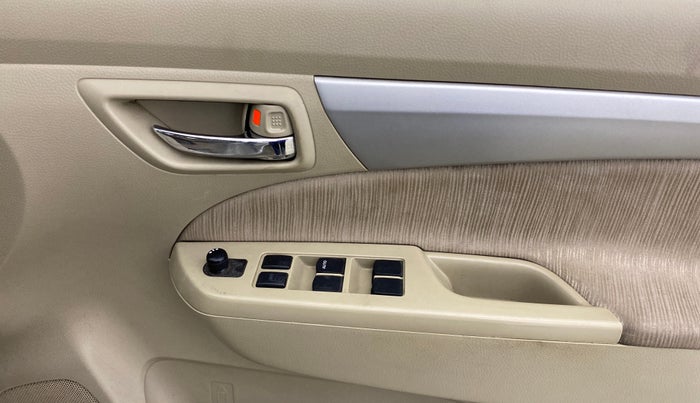 2014 Maruti Ertiga VXI CNG, CNG, Manual, 92,300 km, Driver Side Door Panels Control