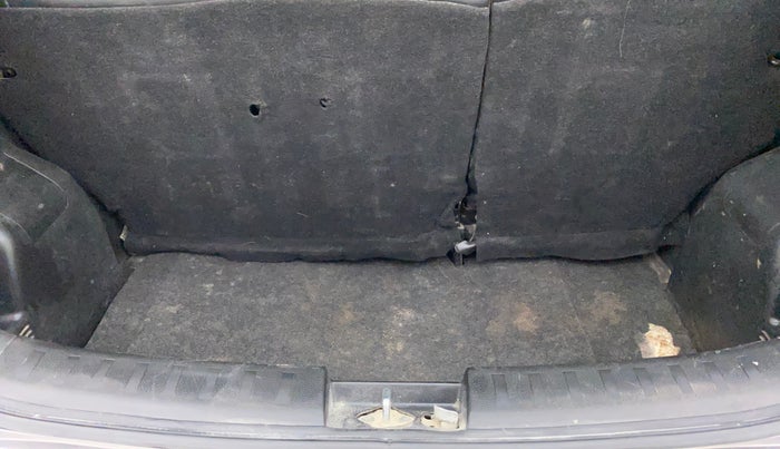 2017 Maruti Swift VXI, Petrol, Manual, 1,16,084 km, Boot Inside