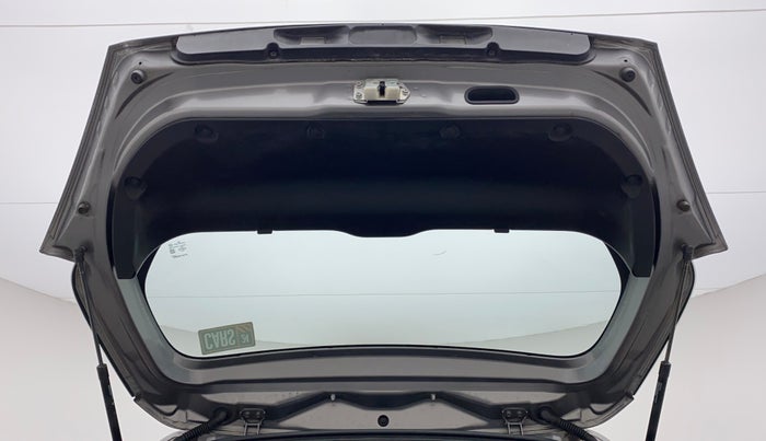 2017 Maruti Swift VXI, Petrol, Manual, 1,16,084 km, Boot Door Open