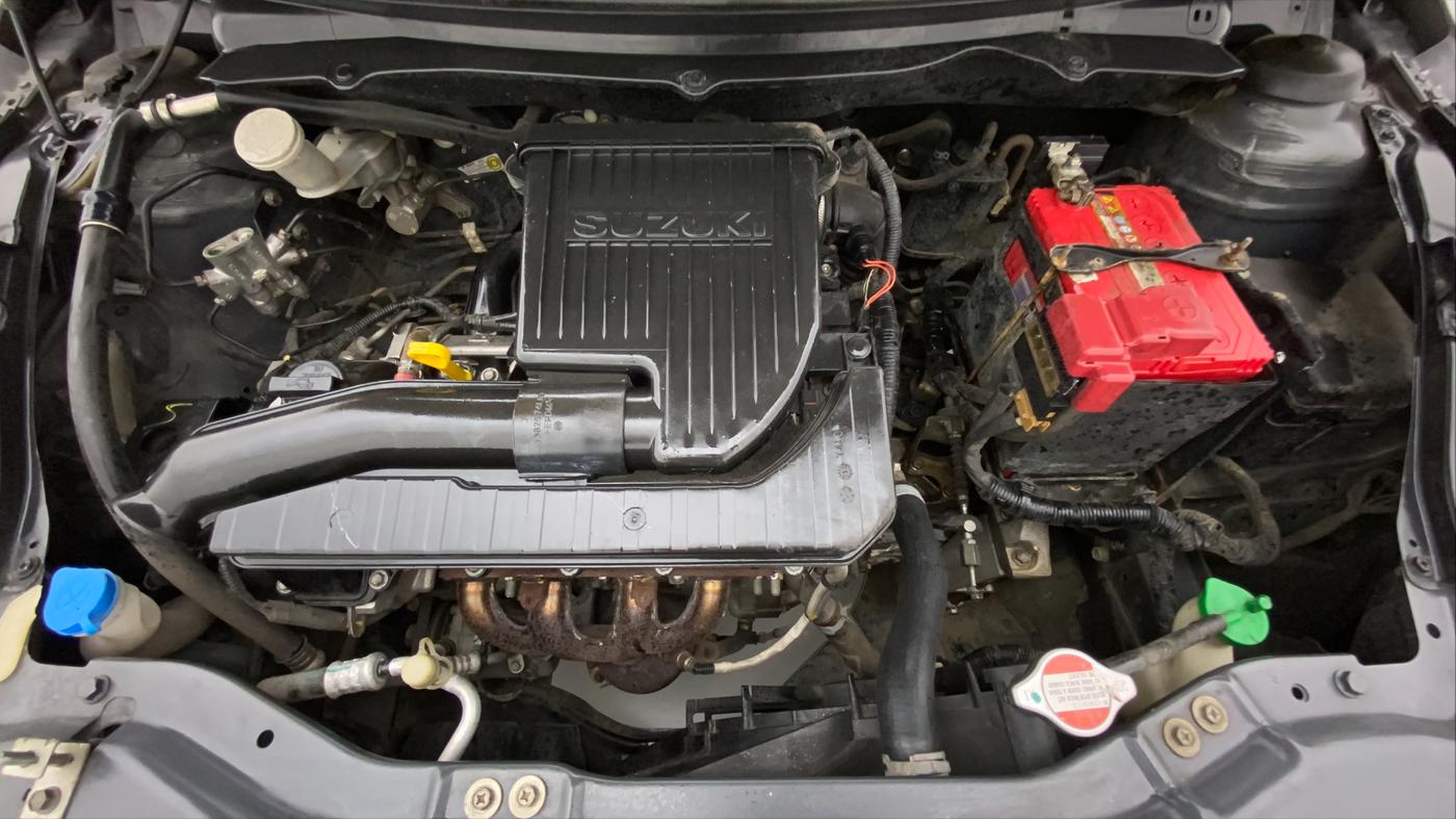2017 Maruti Swift VXI, Petrol, Manual, 1,16,084 km, Open Bonet