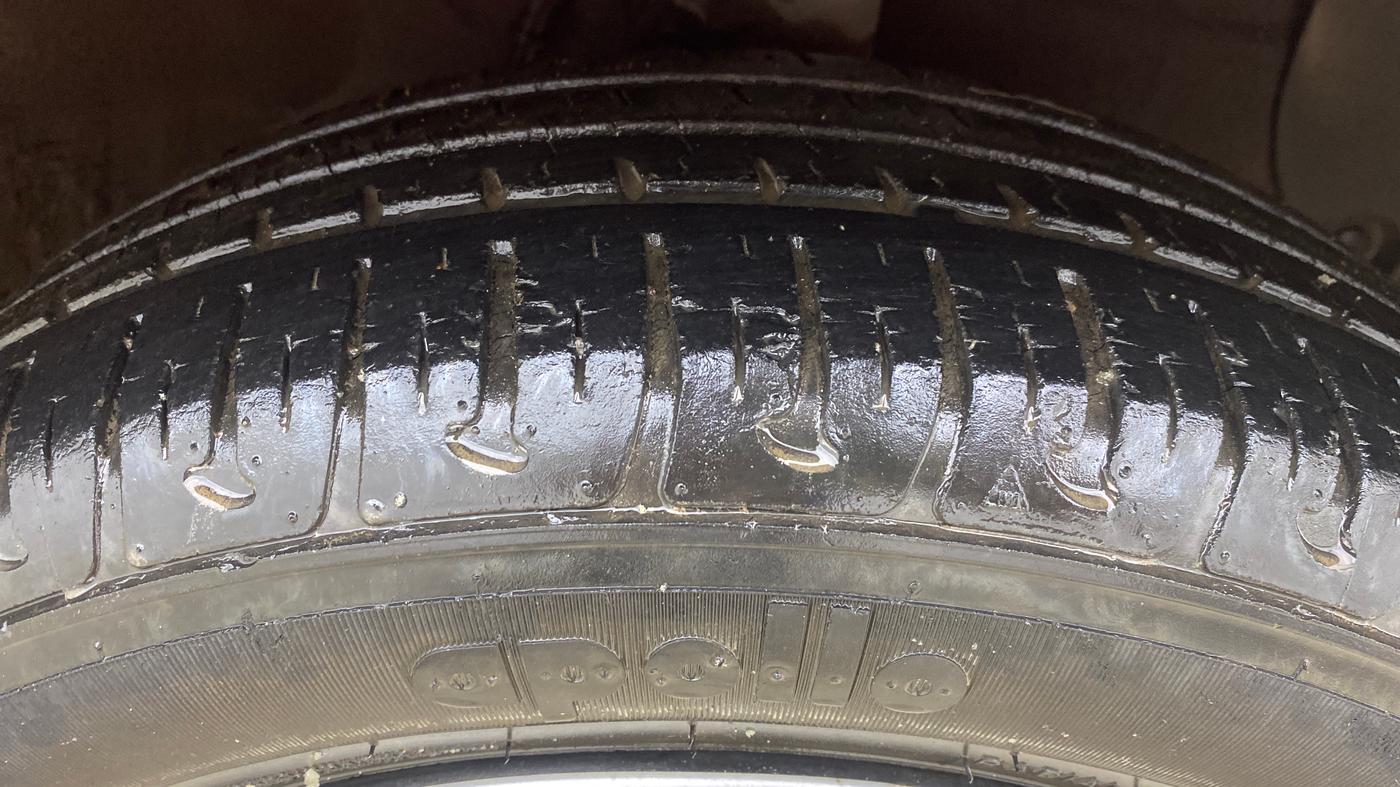 2015 Hyundai Xcent S 1.2, Petrol, Manual, 25,203 km, Right Front Tyre Tread