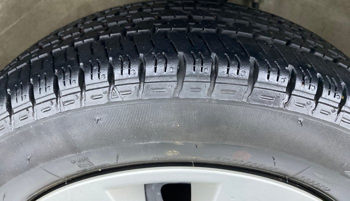 2017 Maruti Alto K10 VXI (O) AMT, Petrol, Automatic, 2,780 km, Left Front Tyre Tread
