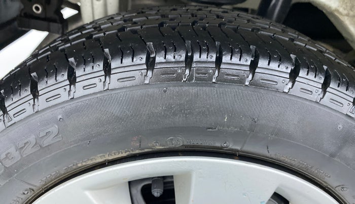 2017 Maruti Alto K10 VXI (O) AMT, Petrol, Automatic, 2,780 km, Right Rear Tyre Tread
