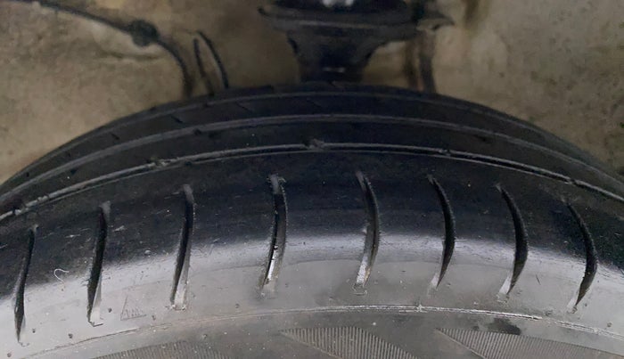 2020 Maruti Alto LXI, Petrol, Manual, 65,088 km, Left Front Tyre Tread